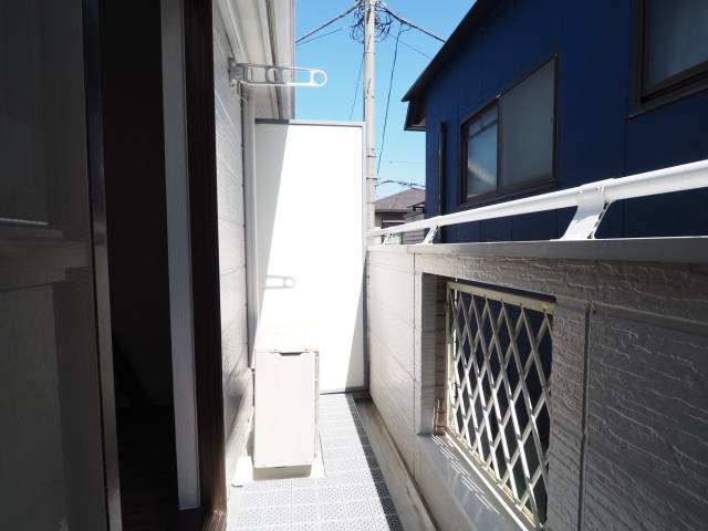 ベランダも十分な広さ。