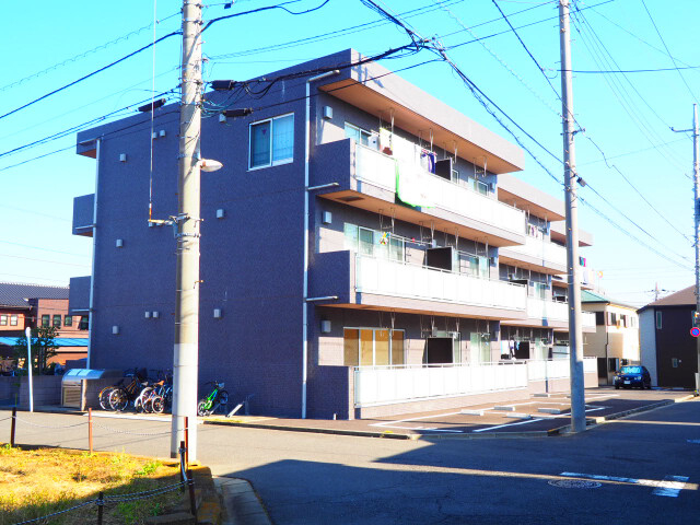 閑静な住宅街にありますよ。