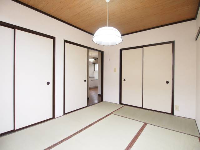 和室が一つあるとなんだか落ち着きますね。