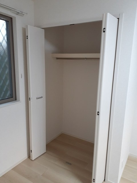 各部屋に収納付き