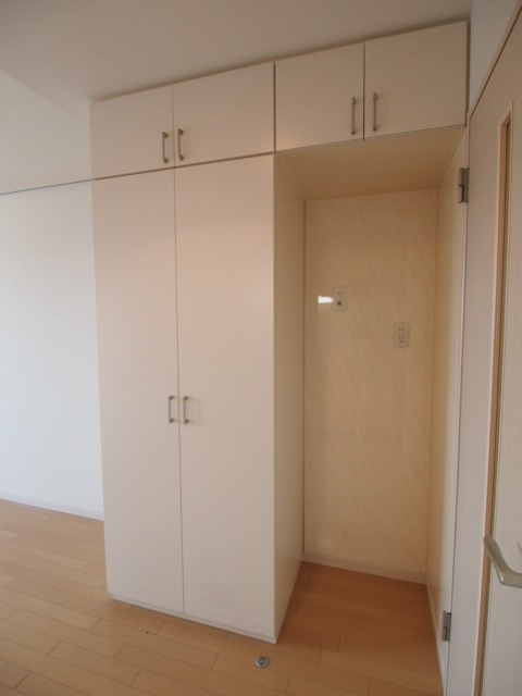 洋室収納 ※別部屋参考写真
