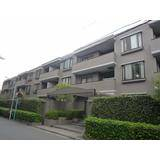 公園も近く落ち着いた住環境。