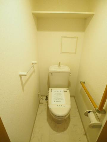 トイレもなんだか落ち着く空間。
