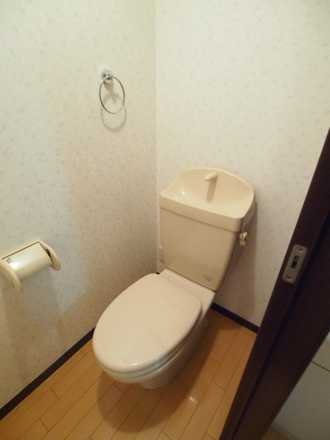 タオル掛けもついています