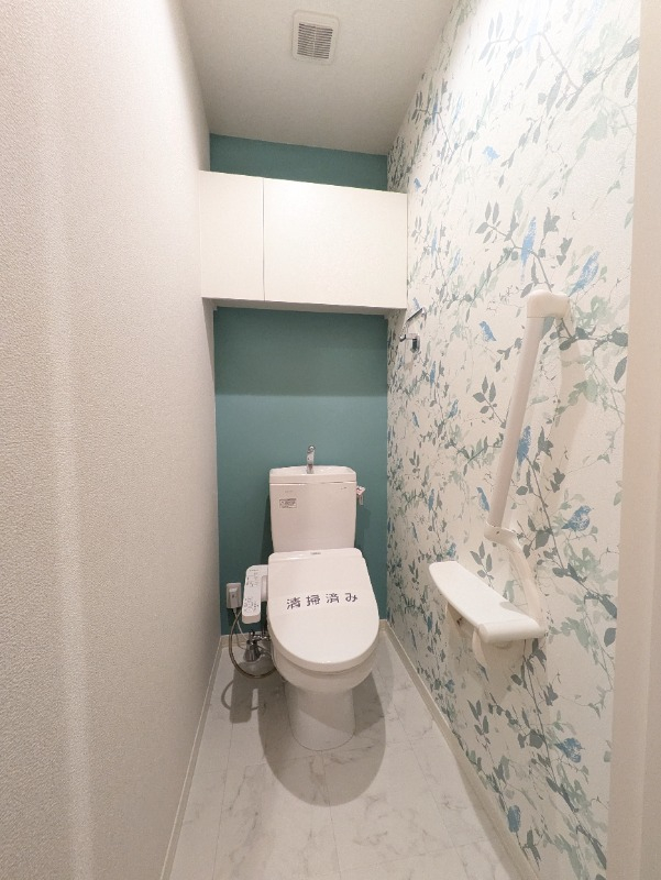 清潔感のあるトイレです