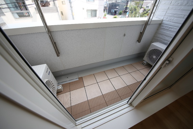 東向きのバルコニ―です。