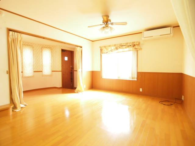 とても明るいリビングは嬉しいですね