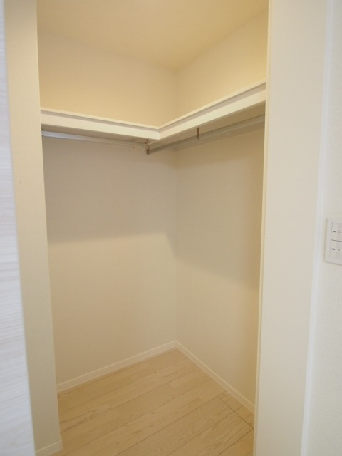 便利なウォークインクローゼット。