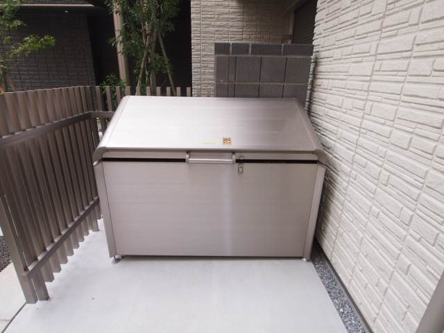 ご入居者様専用のゴミストッカーです。