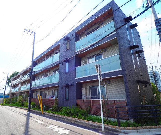 2021年12月築のきれいなアパートです