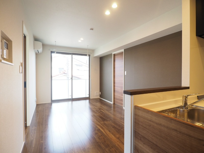 リビングはとても開放的です。