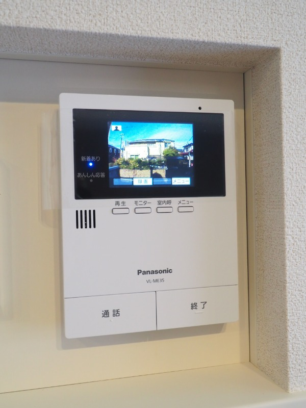 来客をモニターで見る事ができそうですね