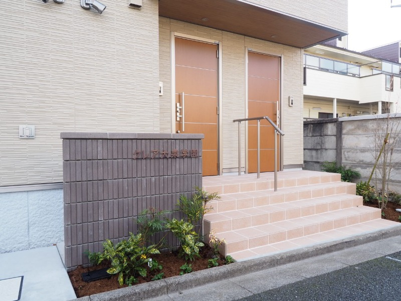 可愛らしいエントランス。