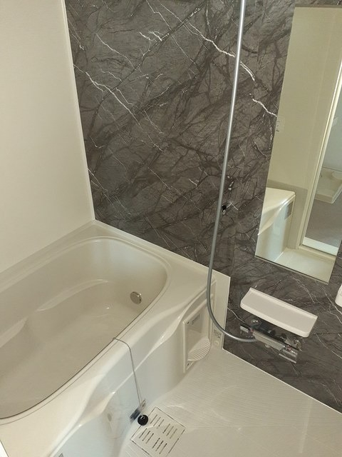 清潔感のあるバスルーム