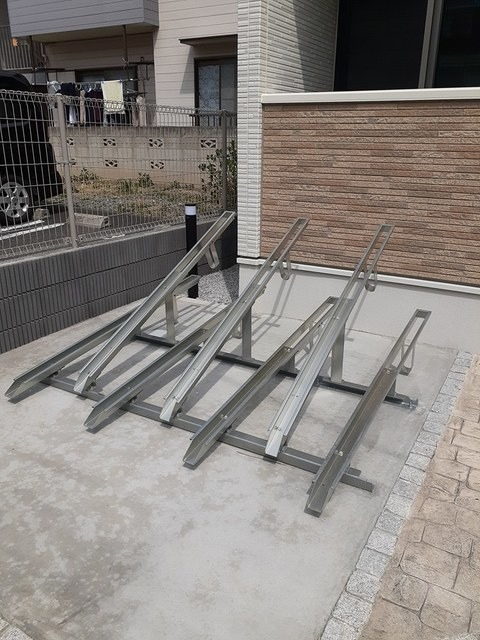 駐輪レールつき駐輪場完備