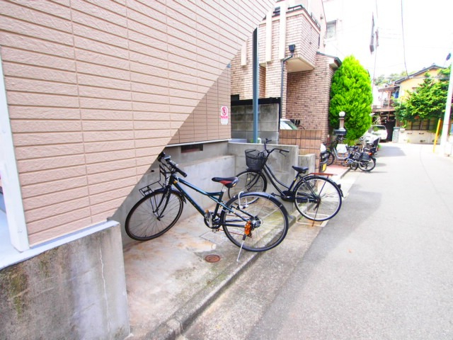 自転車も停められます。