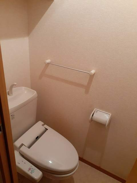 ウォシュレット機能付きトイレ