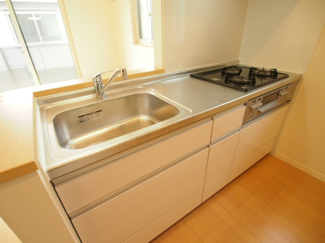 キッチンは人気のカウンターキッチンです