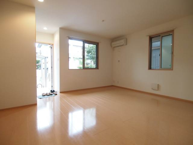 角部屋で2採光。明るいリビングです。