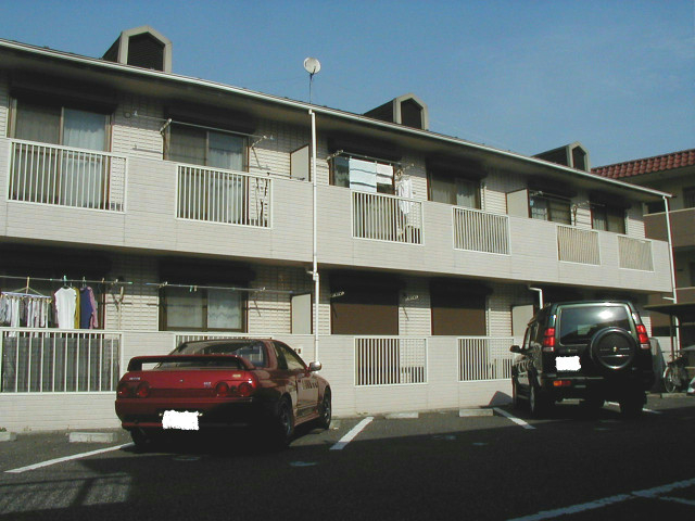 閑静な住宅地。2駅活用可能な立地