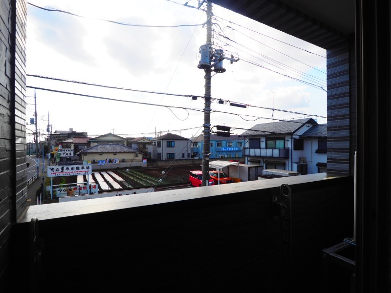 周りに高い建物がなく開放的。