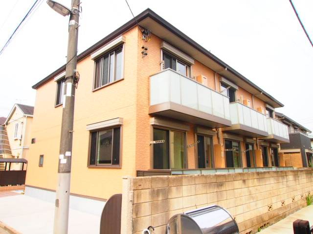 南向きで急行停車駅から１０分の便利な立地。