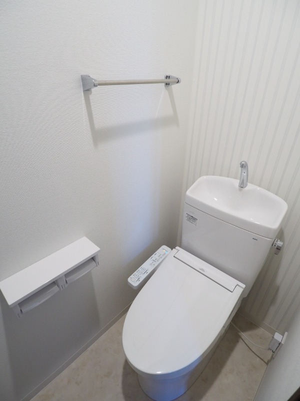 ウォシュレットがついています
