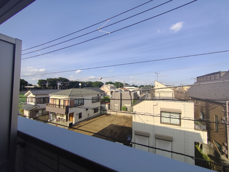 高い建物無く採光も期待◎