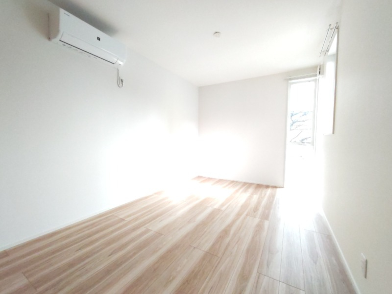 洋室6.7帖のお部屋です