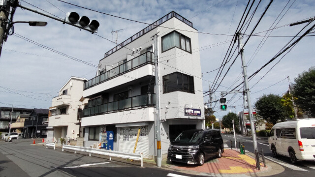 1フロアー1世帯の賃貸物件です