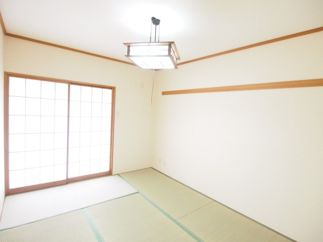 和室があるのも嬉しい。これは別部屋の写真です。