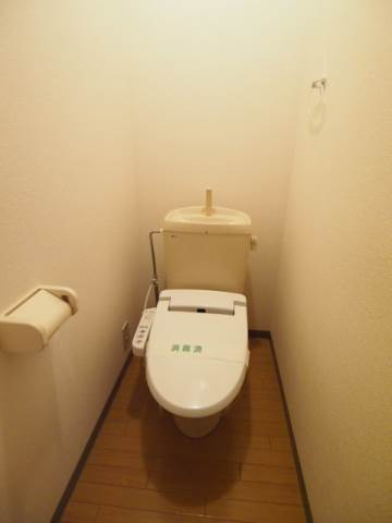 トイレも落ち着く空間になっていますね。