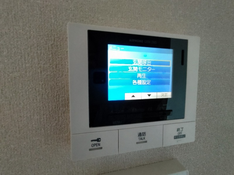 オートロック前で来客確認ができます