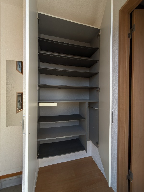 玄関周りもおしゃれ。別部屋の写真です。