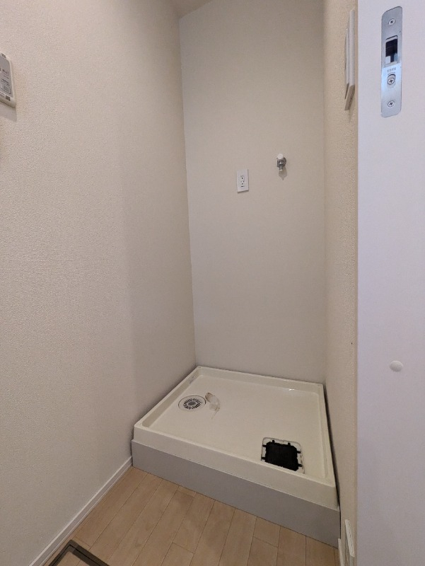 洗濯機置場も室内です。