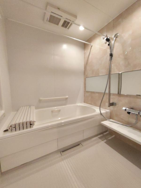 広めのお風呂は気持ちが良いですね