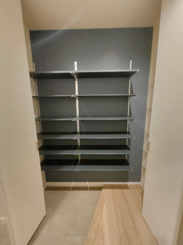 大きな玄関収納はとても便利です