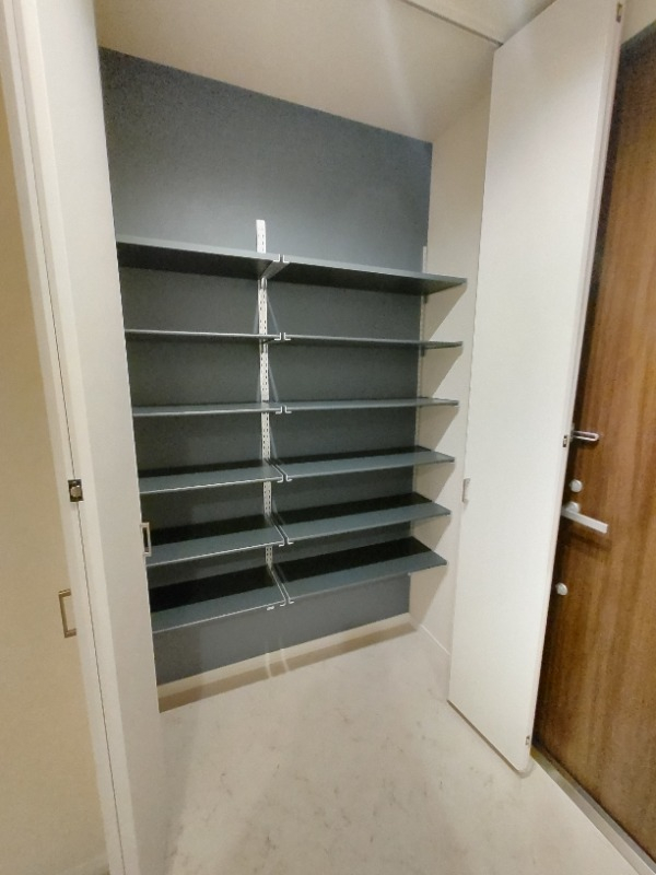 玄関収納も便利ですね