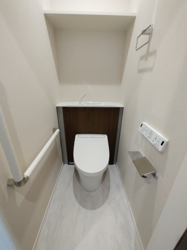 清潔感のあるおしゃれなトイレです