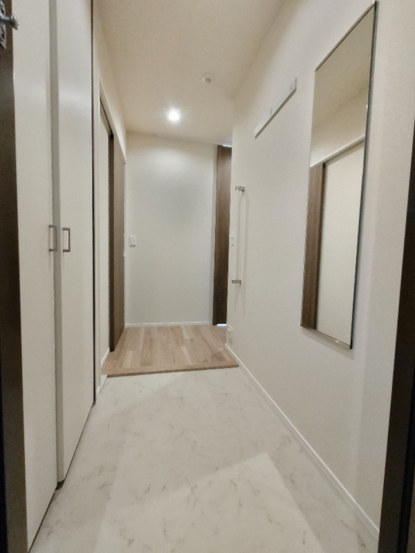 奥行きのある玄関です