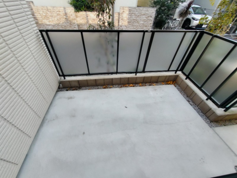 広めのバルコニーになっています