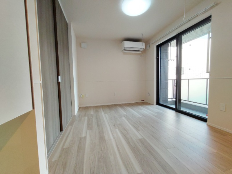 リビング別角度の写真です