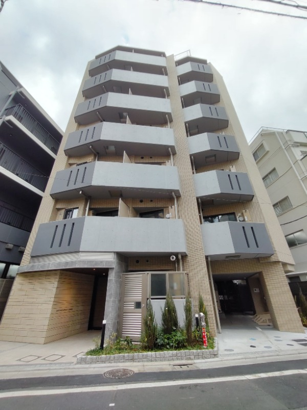 外観タイル張りの築浅・駅・コンビニ近マンションタイプ