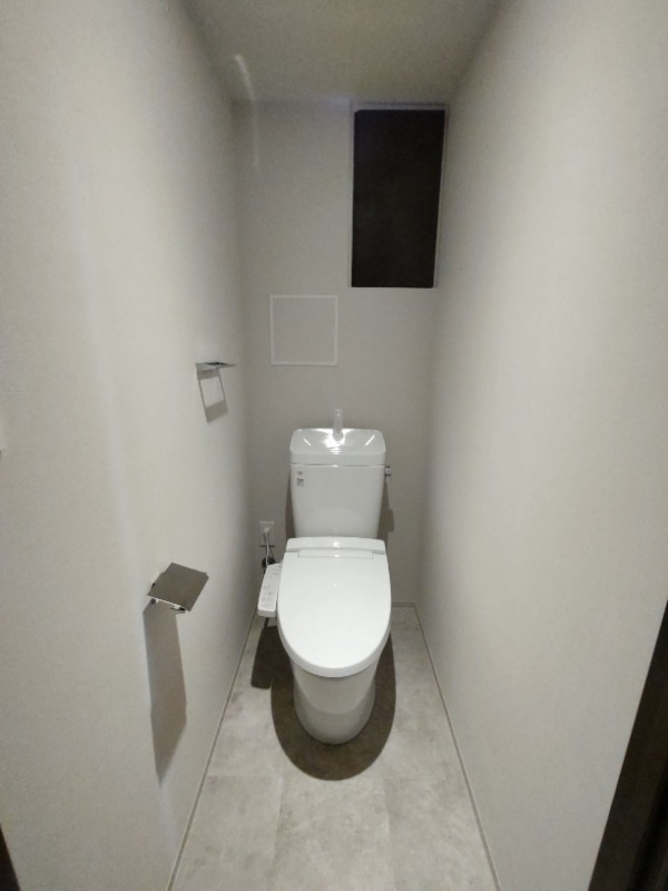 落ち着いた空間のレストルーム