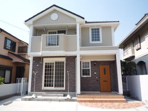 おシャレな外観が特徴的な戸建♪