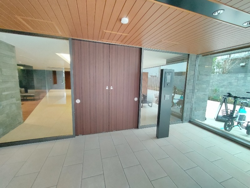 ホテルのような広々とした空間