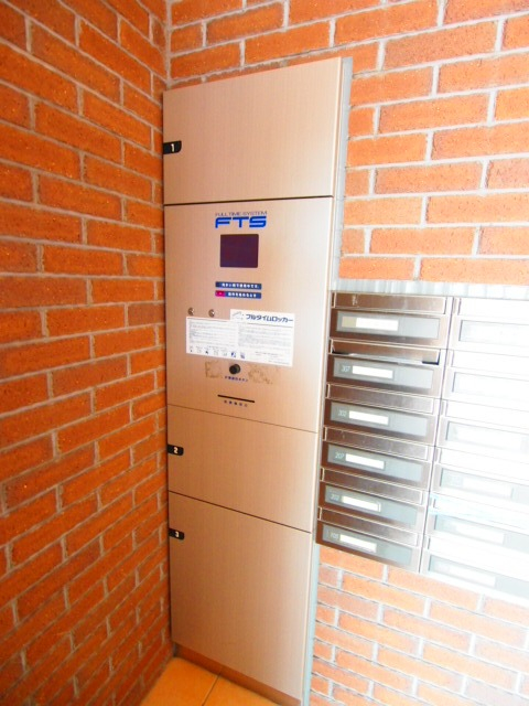 宅配ボックスもあるので不在時も安心