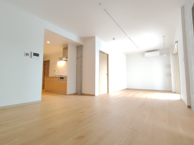 奥行きのあるリビング