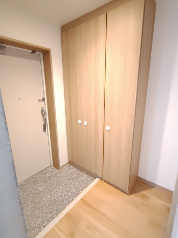 高さのあるシューズBOX完備の玄関ホール