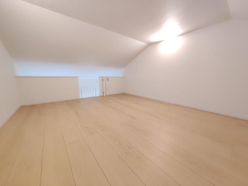 ロフトは6.1帖の広さ